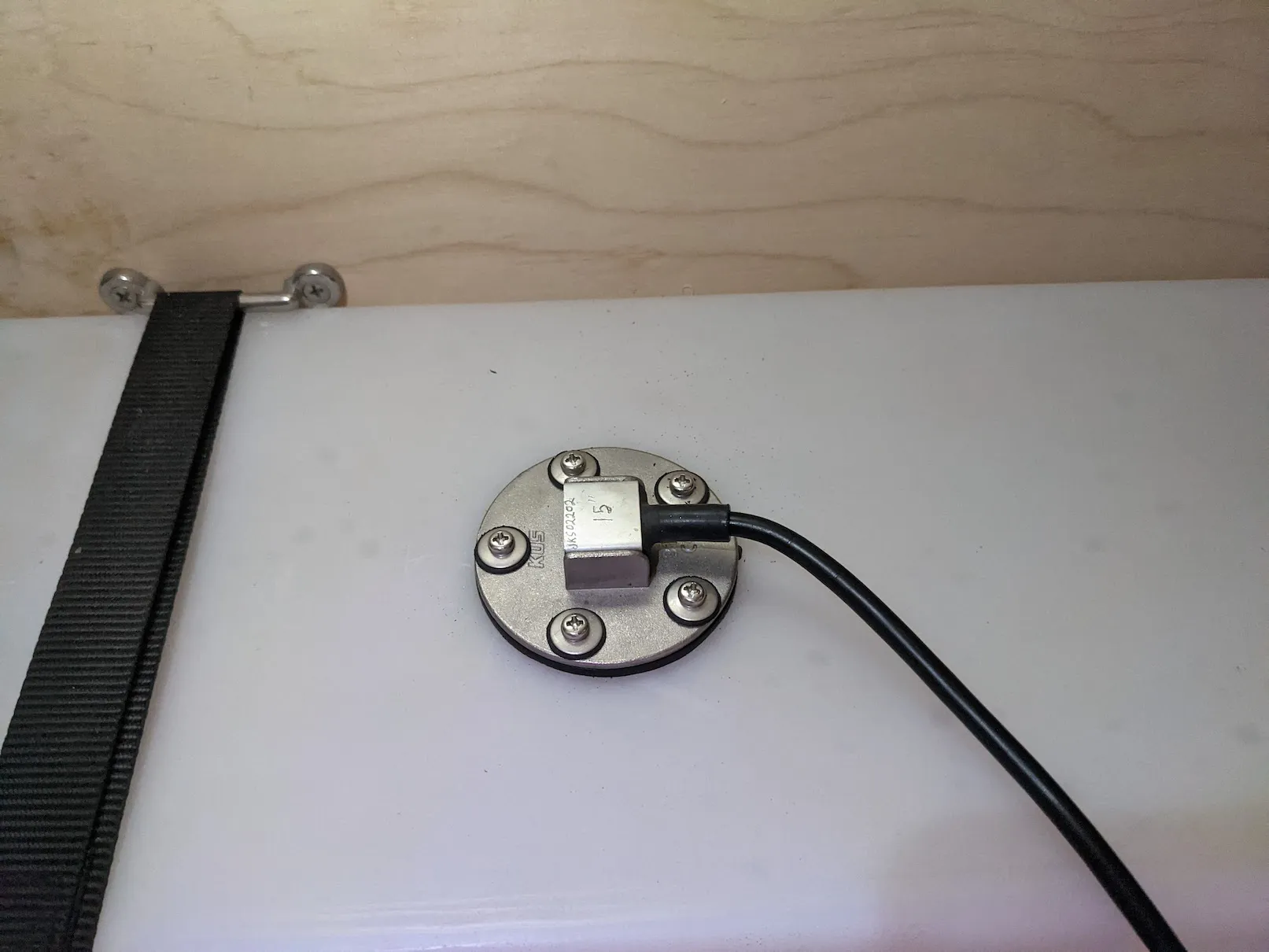Water level sensor installed on the tank top