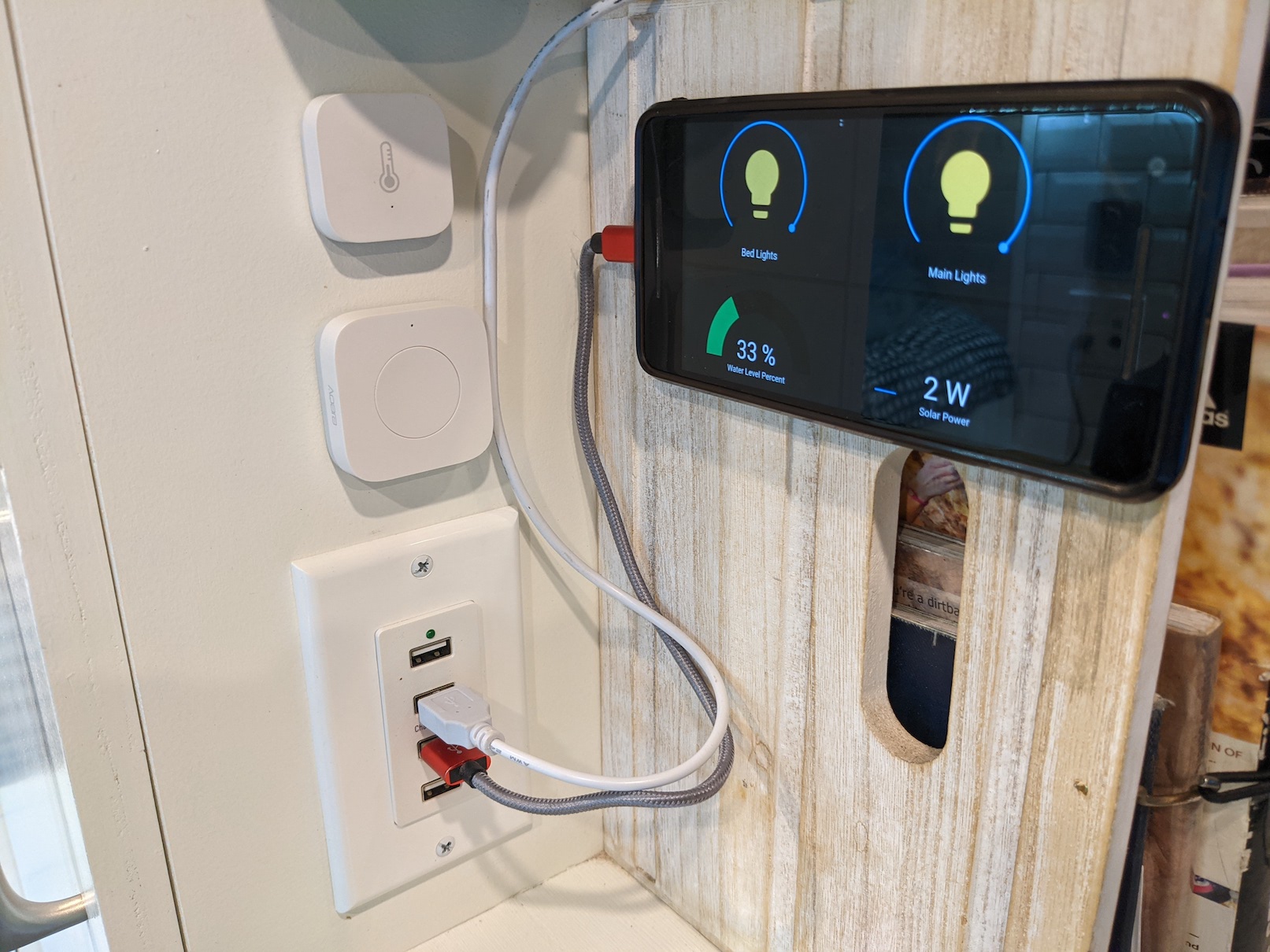 Aqara temperature and humidity sensor in the van