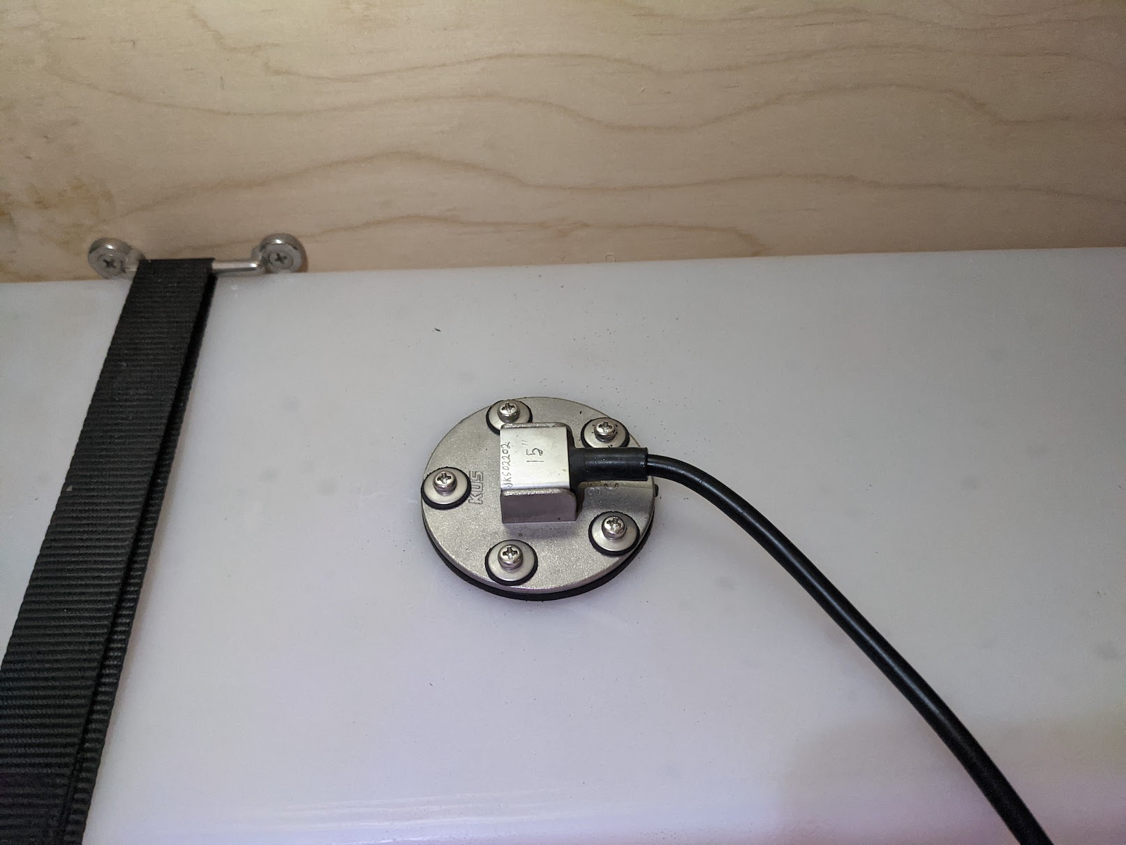 Water level sensor installed on the tank top